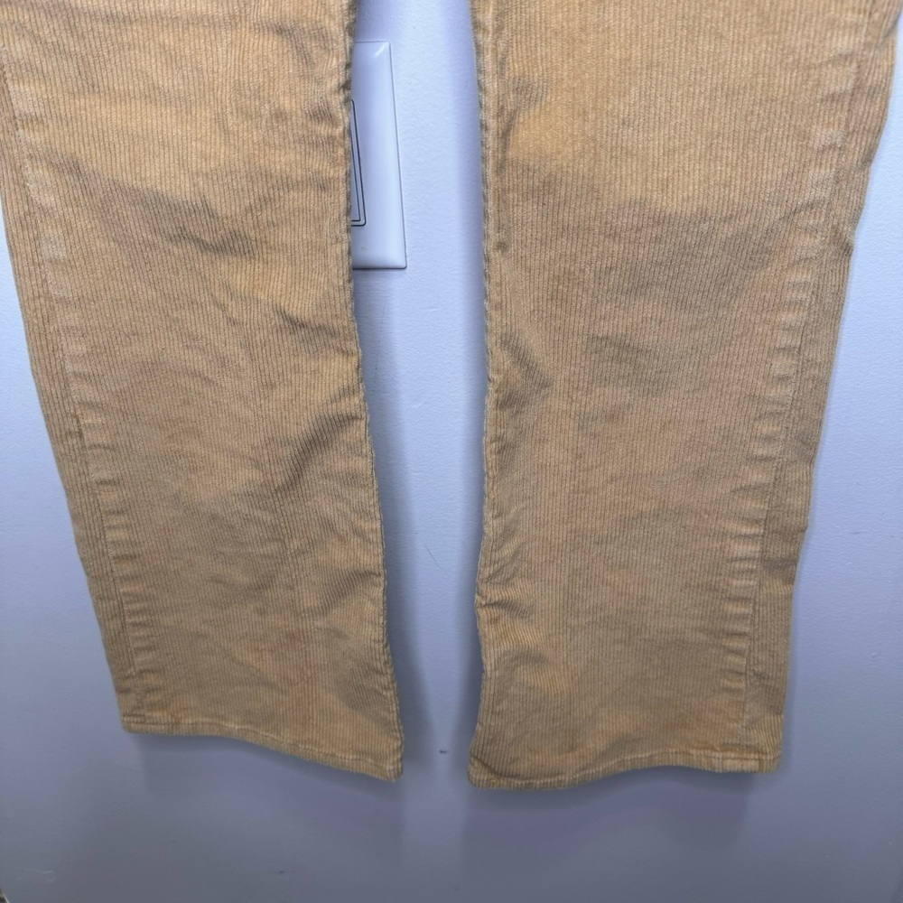 Levi's Ribcage Boot High Rise Tan Corduroy Pants Size 30 - Picture 9 of 16